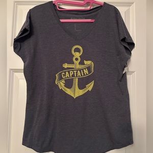 West Marine Woman’s Captain Vneck Tee size large